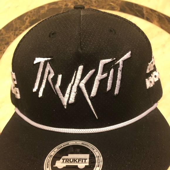 ✨3 for 60✨New Trukfit Hat - Picture 3 of 9